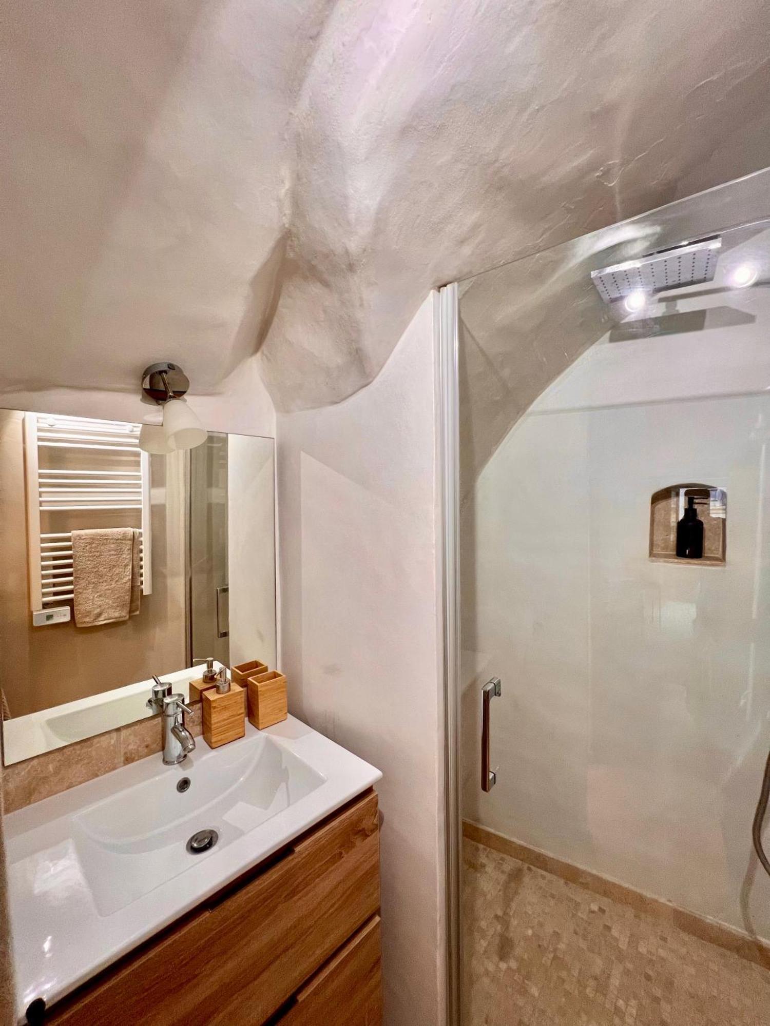 Coeur Du Luberon Apartment Lourmarin Bagian luar foto
